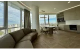 Review's photo